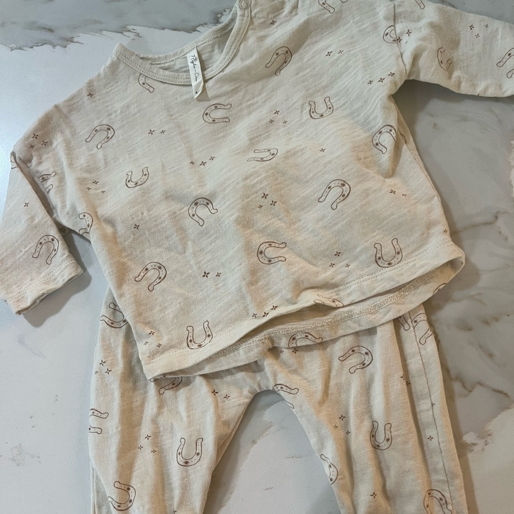 Rylee & Cru 0-3 Horseshoe Print